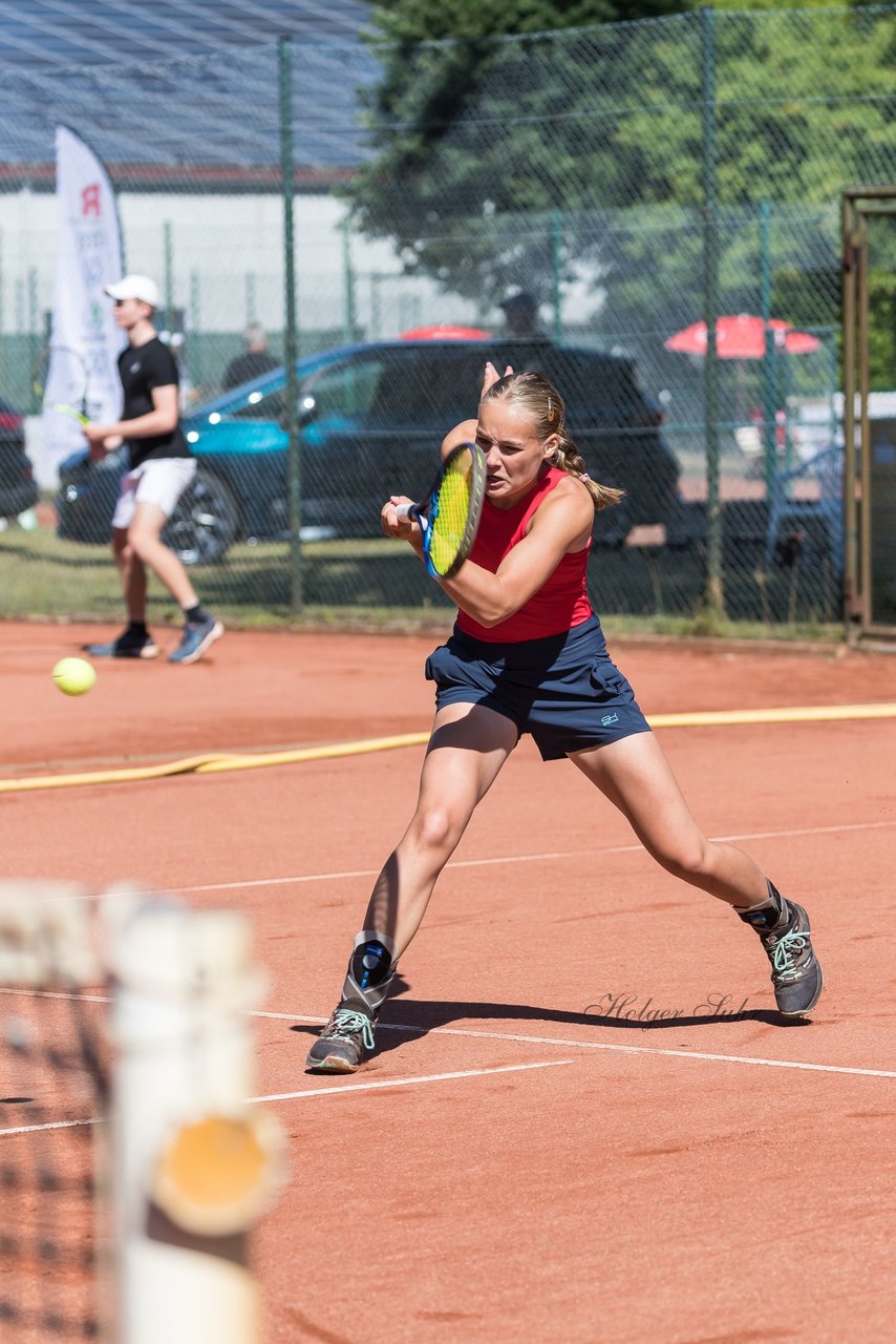 Bild 39 - Cup Pinneberg